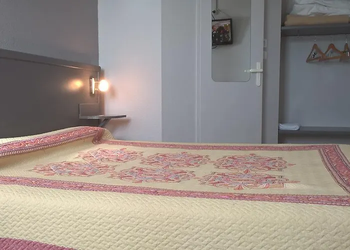 Отель Riv'hotel Maleville