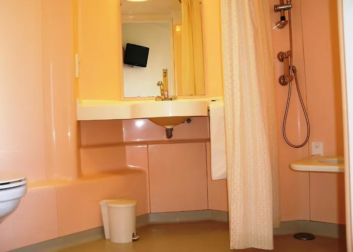 Отель Riv'hotel 2*